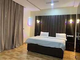 Gold Rhino Hotel