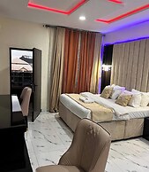 Gold Rhino Hotel