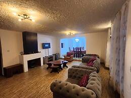 Serian Vacation House