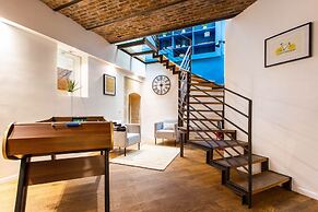 Bright Triplex - 4br/10p - Moulin Rouge