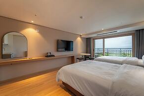Wavejeju Hotel & Resort