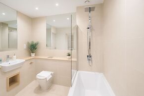 Modern 2-Bed flat in Mill hill Park