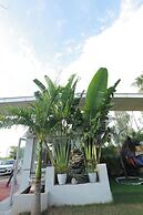 HOTEL SRG INN