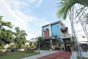 HOTEL SRG INN