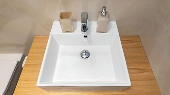 Aura Vatican Suite