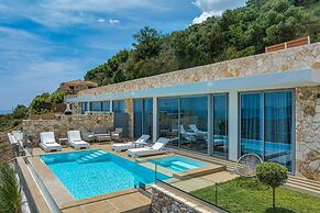Pietra Cave Suite With Private Pool