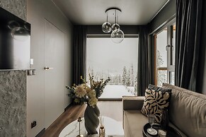 Landscape Cyrhla LoftAffair Collection