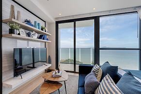 35th Floor Sea View Beauty