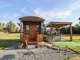 Sharon's Shepherd Hut