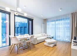Towarowa Towers Residences