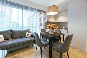 Towarowa Towers Residences