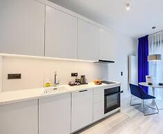 Towarowa Towers Residences