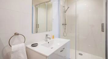 Bright Apartment - 3bdr/6p - Parc des Buttes-chaumont