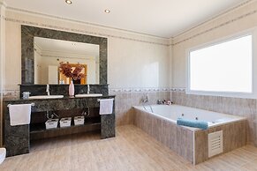 Real Dream Villa by Fidalsa