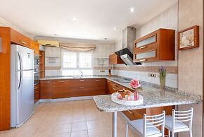 Real Dream Villa by Fidalsa