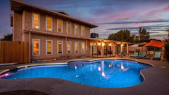 Fairfield in Mesa With 4 Bedrooms and 3 Bathrooms