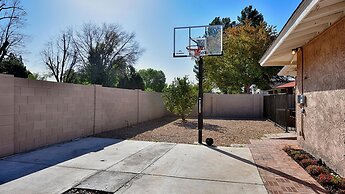 Fairfield in Mesa With 4 Bedrooms and 3 Bathrooms