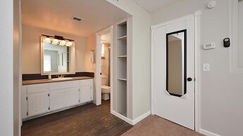 Fairfield in Mesa With 4 Bedrooms and 3 Bathrooms