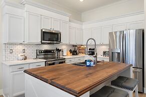 Dublin in Gilbert With 4 Bedrooms and 2 Bathrooms