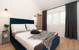 Designer Villa Simone - Modern Heritage Style
