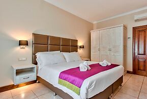 Villa Stephanotis - 3 Bedroom Villa With Pool