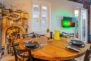 Historical Centre Terrace Aircon by LD Apartments