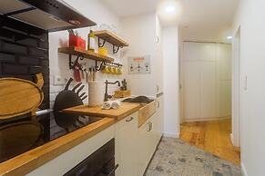Historical Centre Terrace Aircon by LD Apartments
