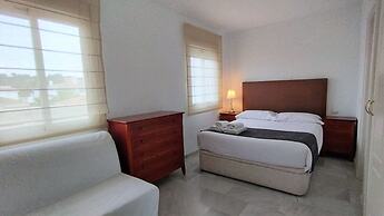 Top Floor 2 Bedroom Duplex 360 Views F-5