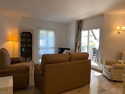2 Bedroom With Pool View F-7