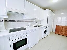 3 Bedroom Ground Floor Easy Parking F-2