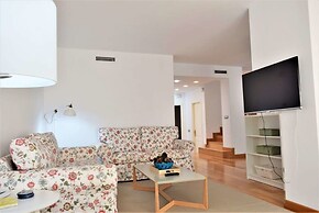 Casa Jasmine Modern Villa for 7 M-3