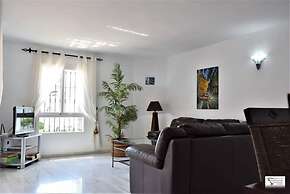Bright 2 Bedroom First Floor F-4