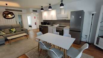Studio 2 Bed-1 Bathroom for 3 NO Terrace F-3