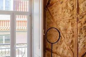 Old Town Chiado Balcony Aircon by LD Apartments