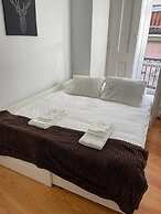 Old Town Chiado Balcony Aircon by LD Apartments