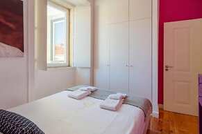Old Town Chiado Balcony Aircon by LD Apartments