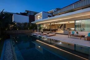 Syrah 3-bedroom Beachfront Villa in Koh Samui