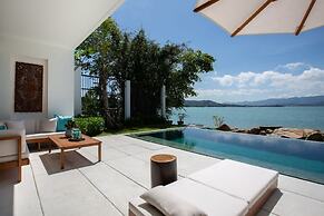 Syrah 3-bedroom Beachfront Villa in Koh Samui