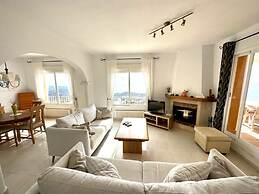Two Bedroom Apartment With Breath-taking Views