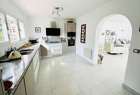 Incredible Views Villa With Private Pool