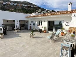 Incredible Views Villa With Private Pool