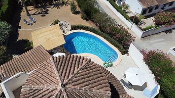 3 Bedroom Villa Walking Distance to Moraira