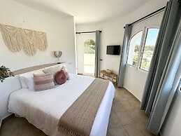 3 Bedroom Villa Walking Distance to Moraira