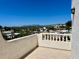 3 Bedroom Villa Walking Distance to Moraira