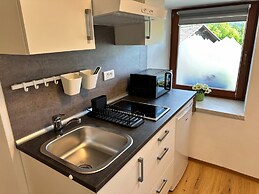 Bijol Apartments - Studio E