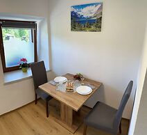 Bijol Apartments - Studio E