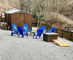 Ellis House Trail Lodging Sleeps 16