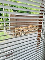Ellis House Trail Lodging Sleeps 16