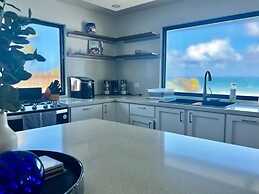 4 BR Kikita Beach Villa Oceanfront w Pool
