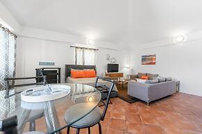 4 BR Kikita Beach Villa Oceanfront w Pool